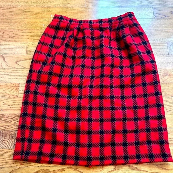 CARLISLE Women’s Plaid Red Wool Skirt Size 12 Christmas Holiday Festive Winter - Picture 2 of 5